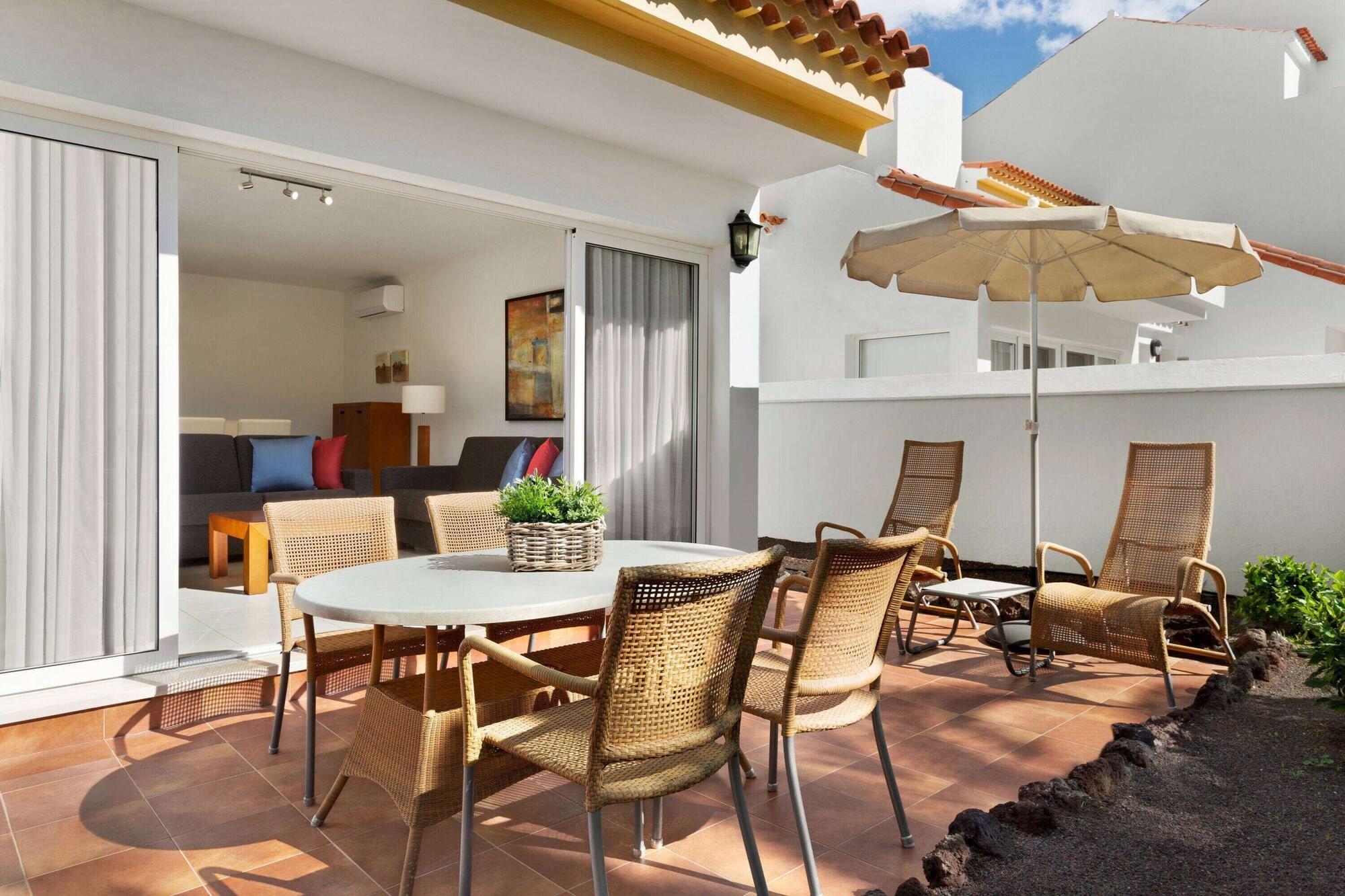 Wyndham Residences Golf Del Sur サンミゲル・デ・アボナ エクステリア 写真