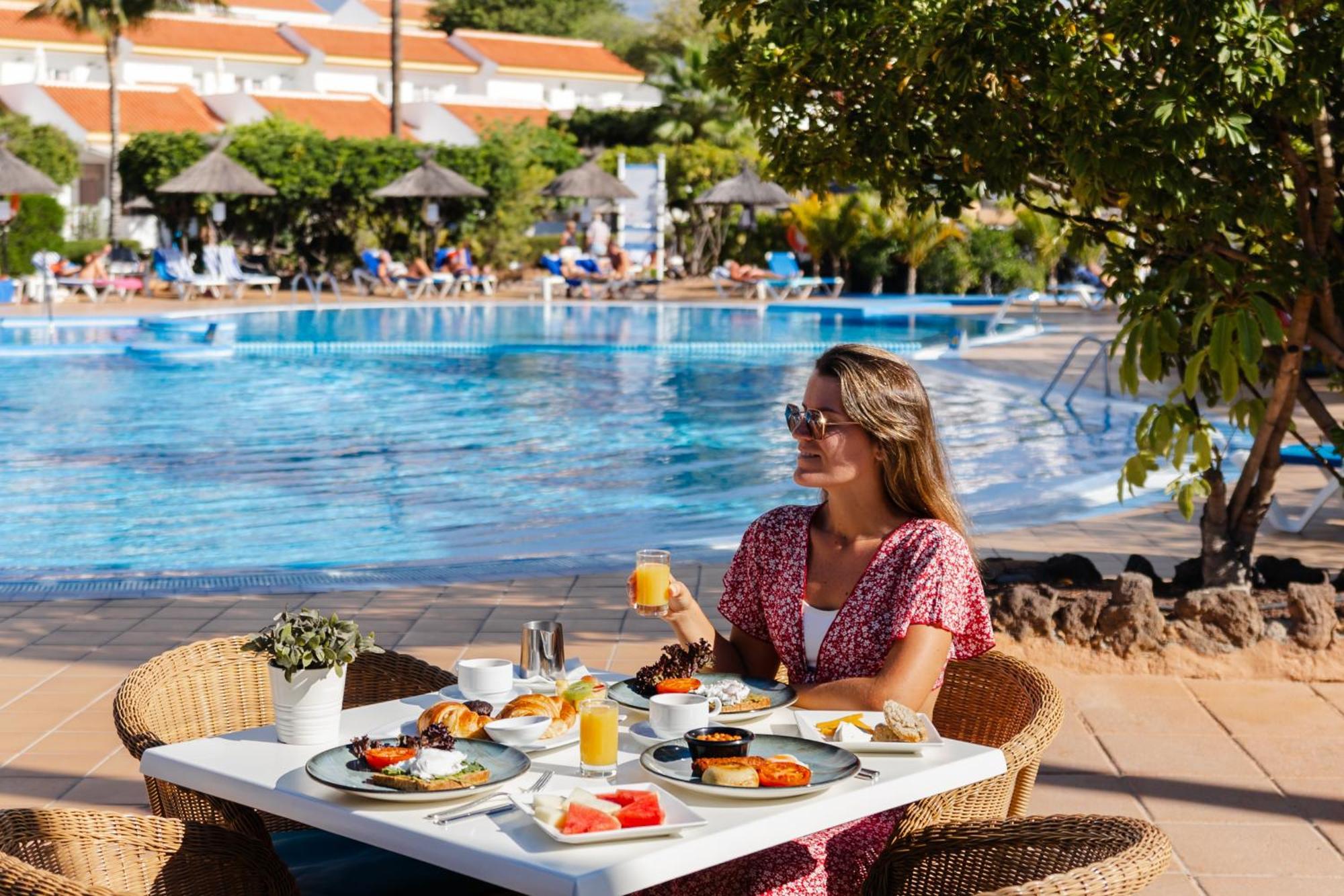 Wyndham Residences Golf Del Sur サンミゲル・デ・アボナ エクステリア 写真